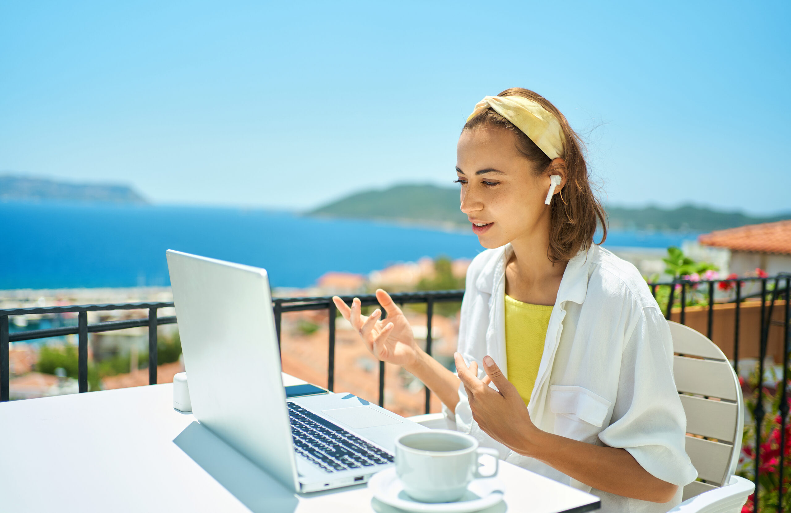 Hello Sunshine, Good-Bye Stress: Summertime Mental Health Support with Teletherapy